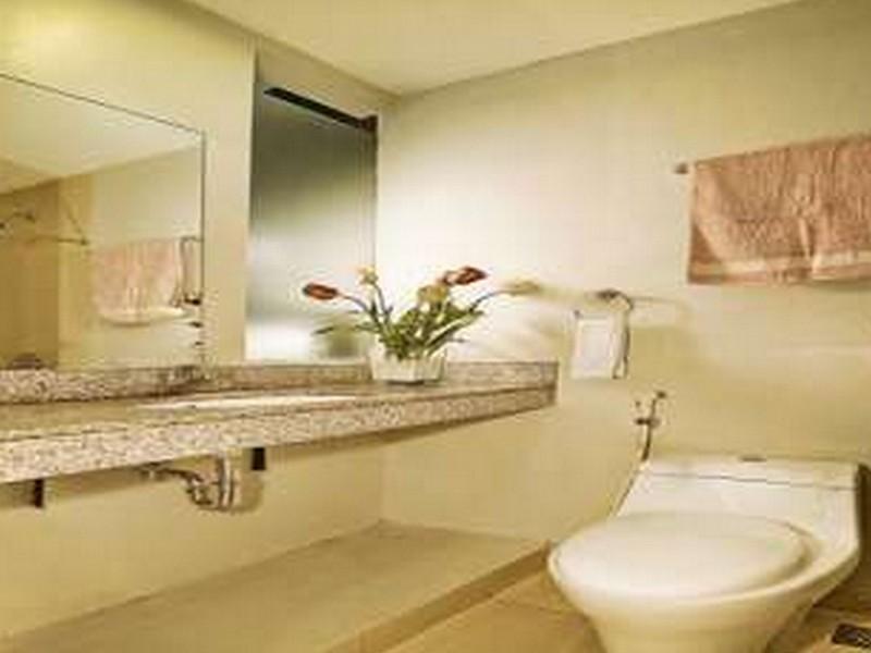 Legreen Suite Pejompongan Jakarta Exteriör bild