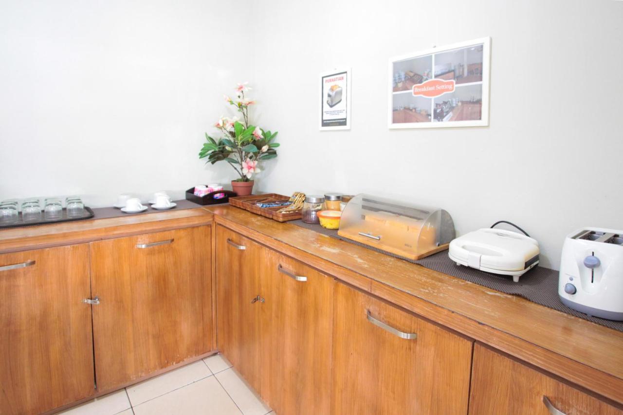 Legreen Suite Pejompongan Jakarta Exteriör bild